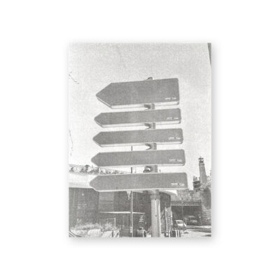 Arena que golpea de lejos los altos árboles Arena que golpea de lejos los altos árboles de Mateo Barbuzzi, fotolibro en risografía publicado por Club del Prado.