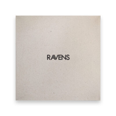 Portada "Ravens" Masahisa Fukase. Mack. Segunda edición, 2024.